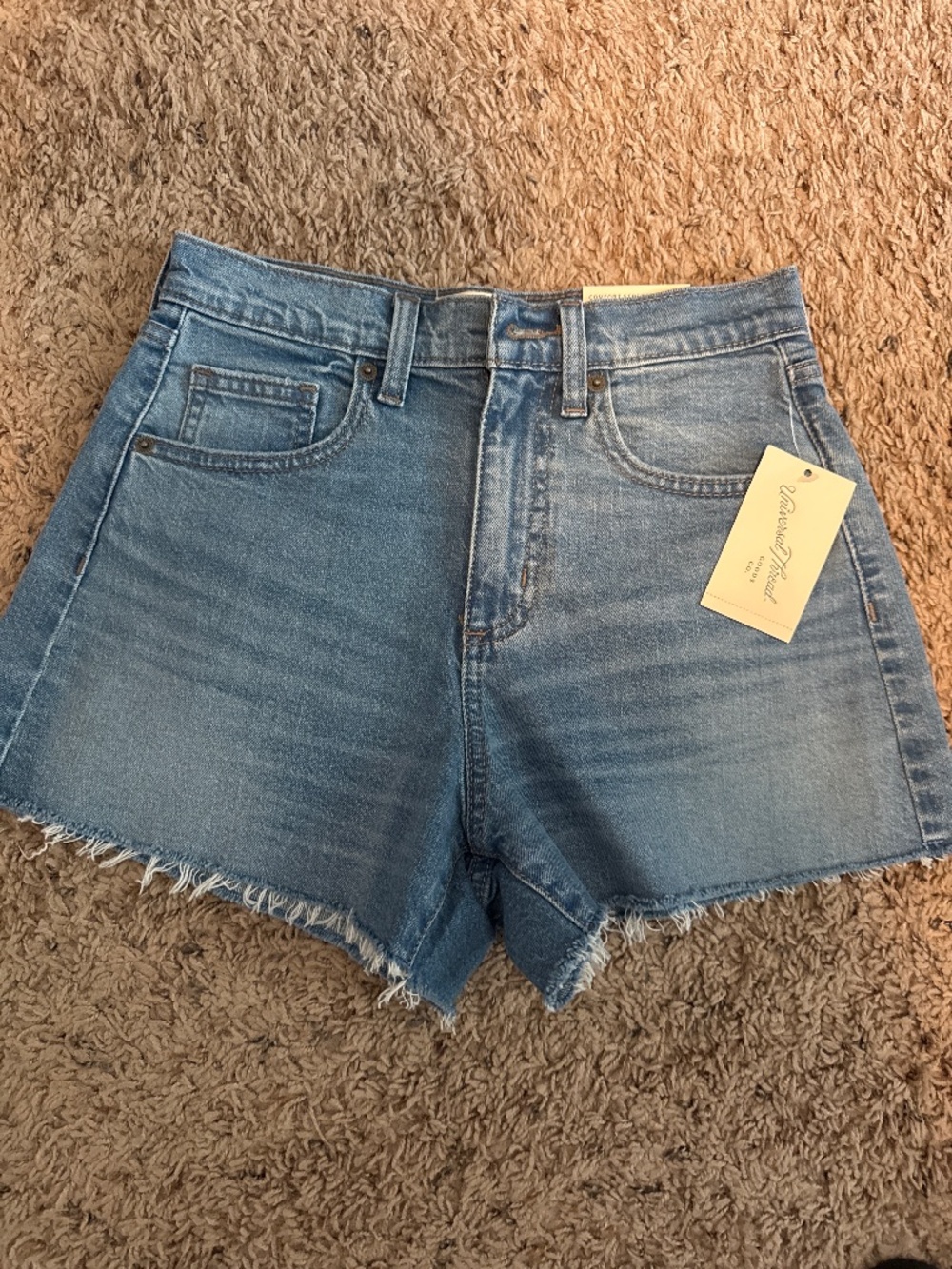 Universal Thread Shorts